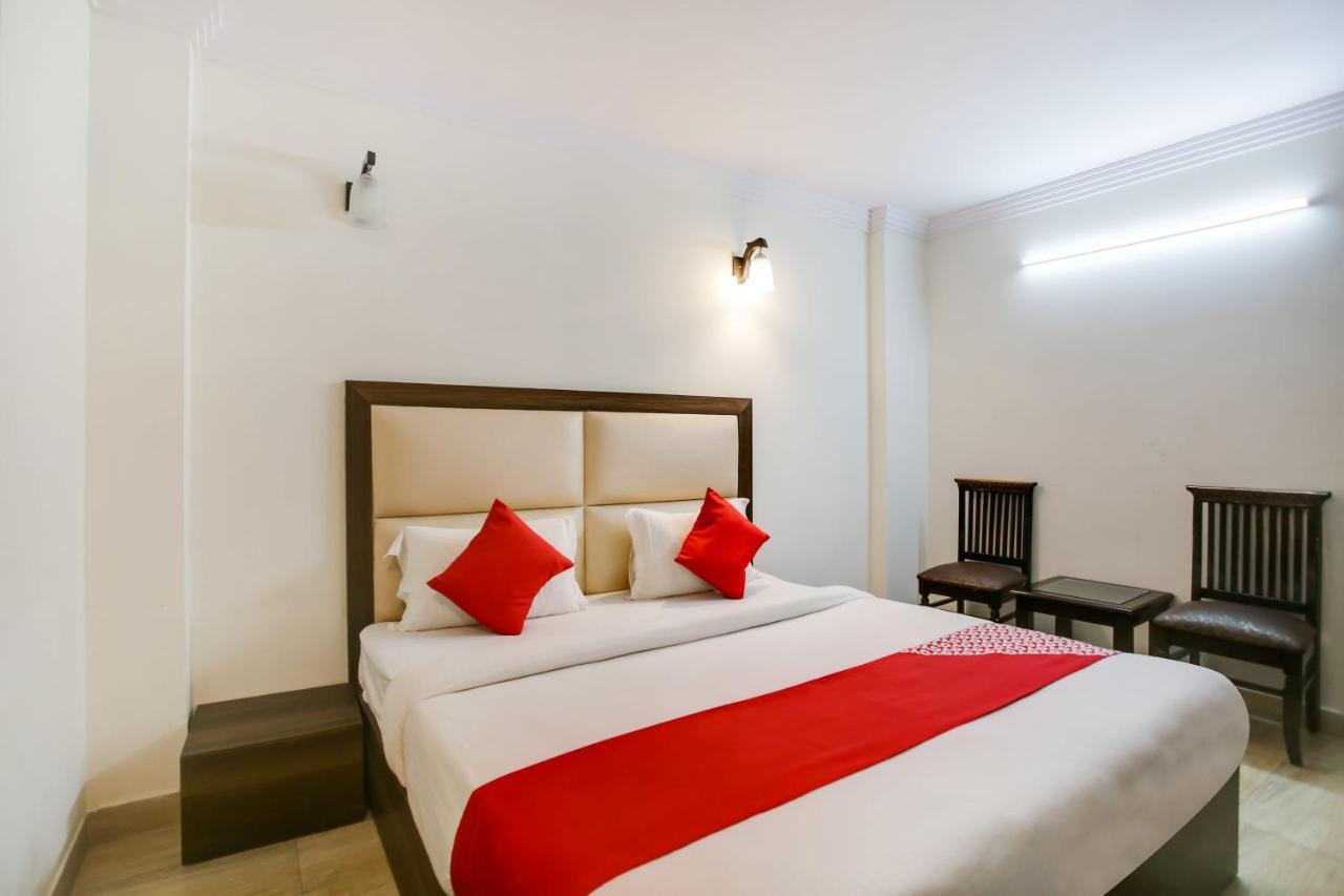 Oyo Hotel New Geetanjali Near Gautam Buddha Park Лакхнау Экстерьер фото